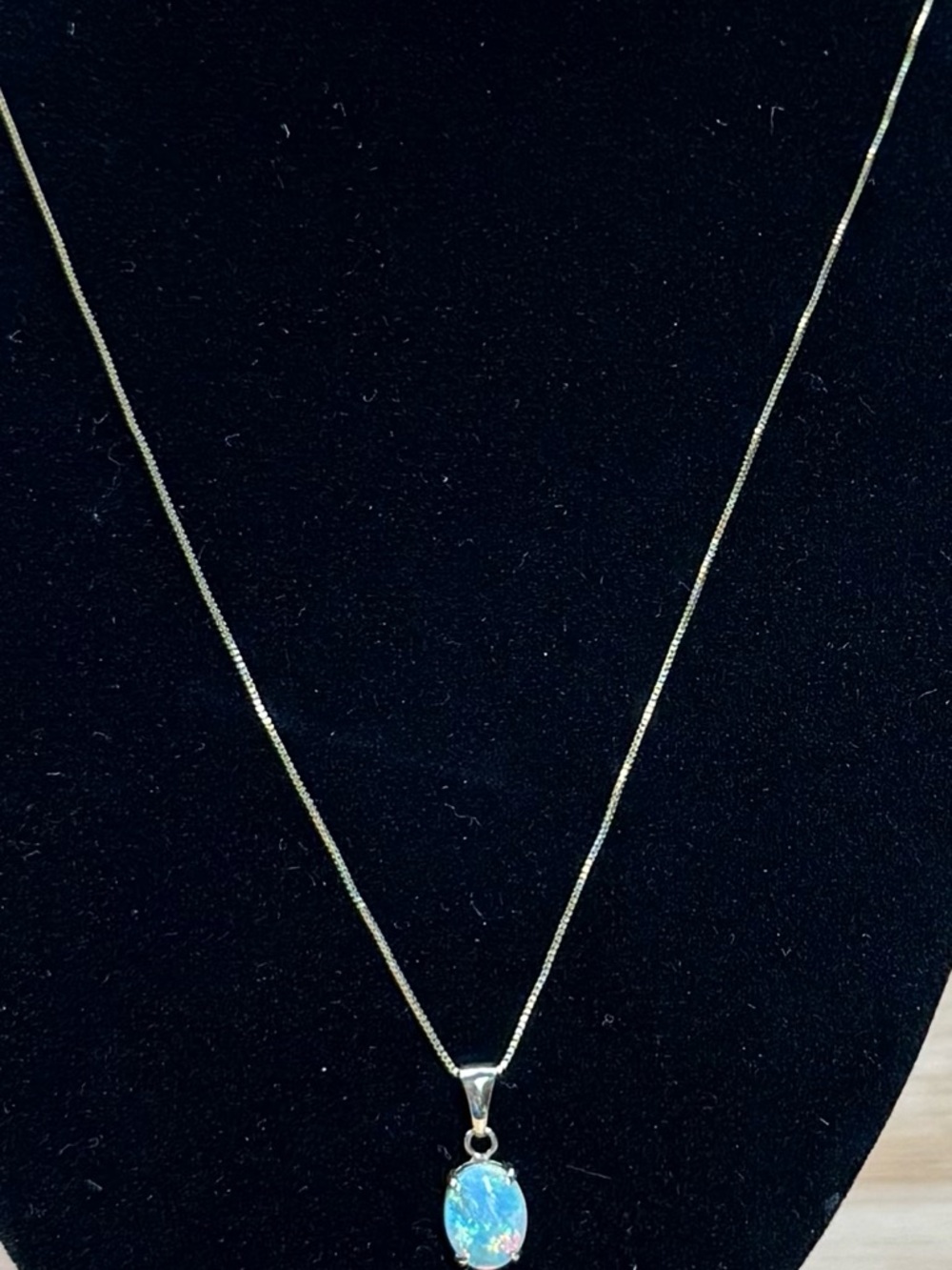 Gold Opal Pendant Necklace - Australian - Picture 11 of 15